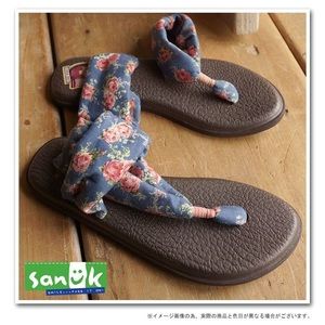 Sanuk Yoga sandals